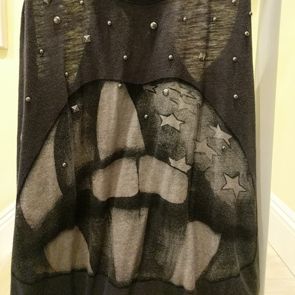 Express Razorback Lip Tank - Picture 2 of 3